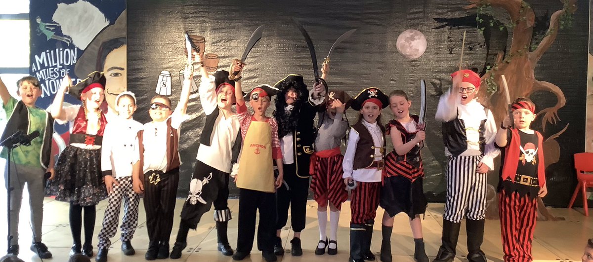 A fabulous performance of Peter  Pan from years 3 and 4.  The singing was superb, such a high standard from pupils so young.  Well done everyone involved.
