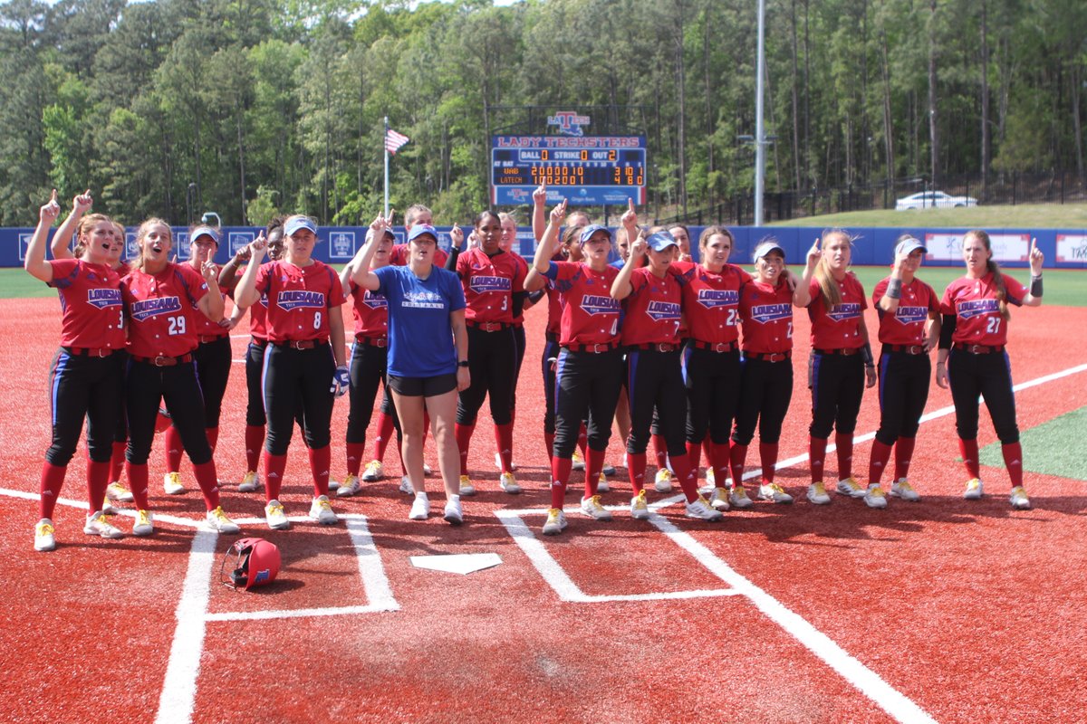 LATechSB's tweet photo. 📚📚📚

@LATechSB saw 12 student-athletes earn Easton/NFCA All-America Scholar Athlete honors for 2021-22. 

Recipients must boast a 3.5 grade point average or higher. 

Impressive ladies!

STORY: https://t.co/FR9y5VPVW4 https://t.co/uazAQsSRLS