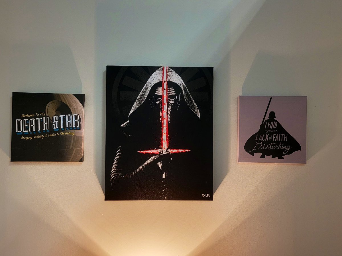 SWFLCourts's tweet photo. MAY THE FOURTH BE WITH YOU - Our Court Ops team decorated their offices for #MaytheFourth π interested in joining court operations? We have two positions available! Check them out on our website or reply to this tweet for more info! #swfl #StarWarsDay #swflcourts #swfljobs https://t.co/LjuYCiJfoj