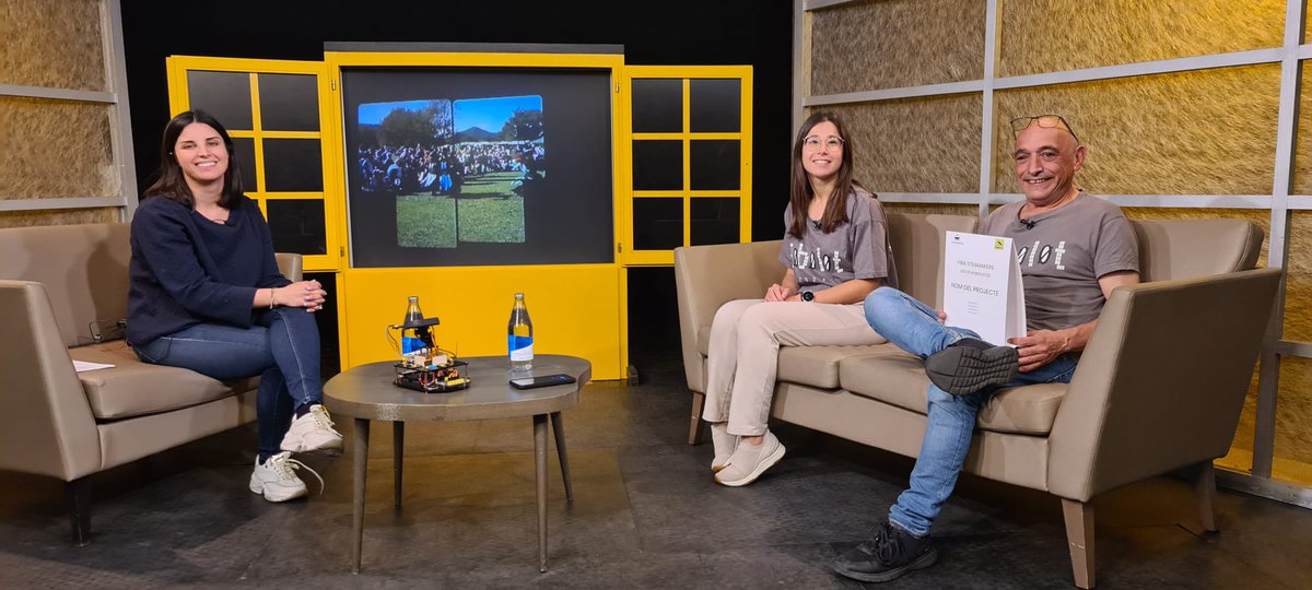 Hem anat a <a href="/olottv/">Olot televisió</a> amb l' <a href="/ariadnaigt/">Ariadna Iglesias</a>  , l Ariadna Iglesias a explicar el  <a href="/Robolot/">ROBOLOT</a> 2022 en viu.
Si voleu més informació, podeu recuperar el programa....
👇👇👇 olottv.alacarta.cat/la-finestra/ca… #alacarta vía <a href="/laxarxa/">La Xarxa</a>
<a href="/Olotuit/">Ajuntament d'Olot</a> @olotciutatedu <a href="/faberllull/">faberllull</a> <a href="/euram_cercle/">Associació d'Empreses EURAM Garrotxa (AEEG)</a> <a href="/DiariEducacio/">Diari de l'Educació</a> <a href="/xtec/">XTEC</a>