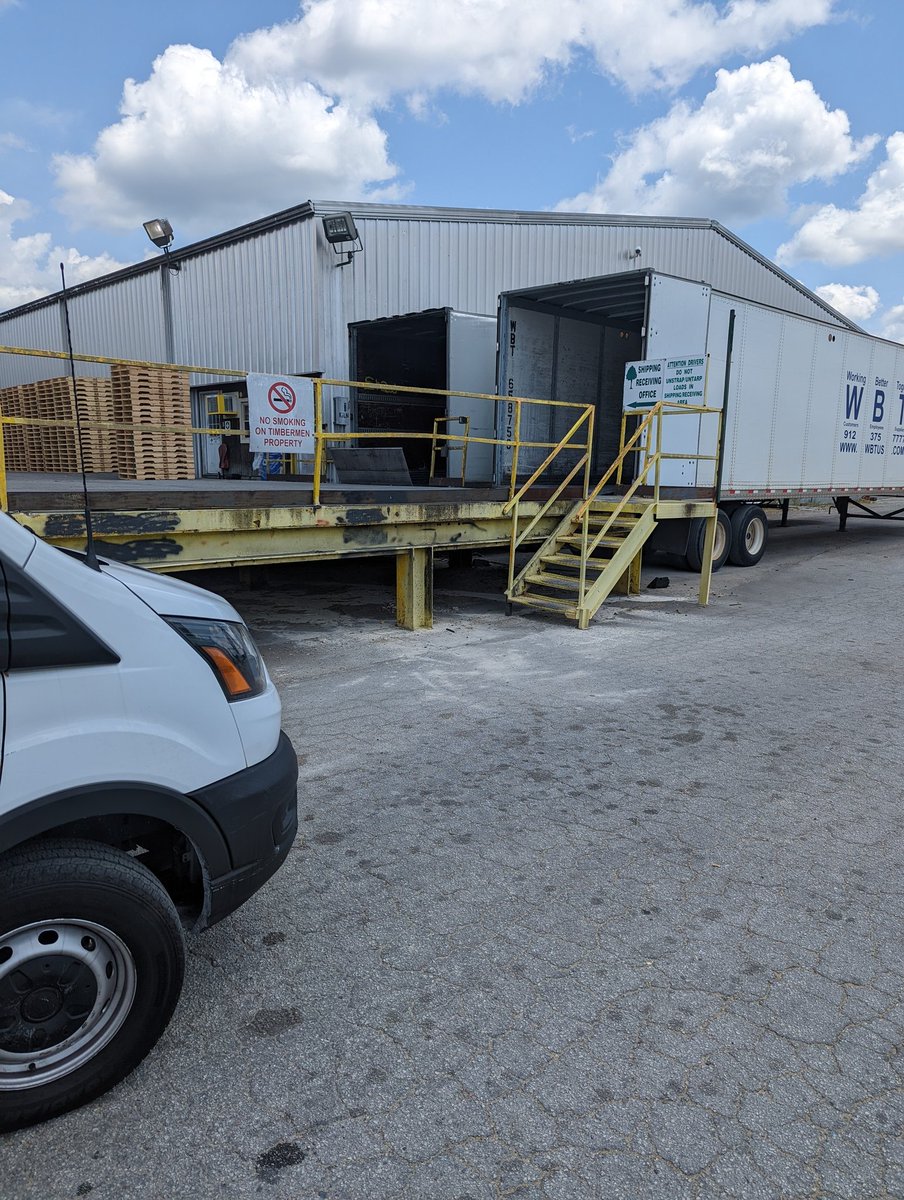 MrChaas's tweet photo. π Allaroundneedz & Logistics (Nephew Chris and Mr. Chaas) on our 2nd run already! Headed to Camak, GA (Warren County) for pickup and delivery to Medley, FL (Miami-Dade County) π #WeMoveFreight π π π«‘ https://t.co/MAyz77vStT