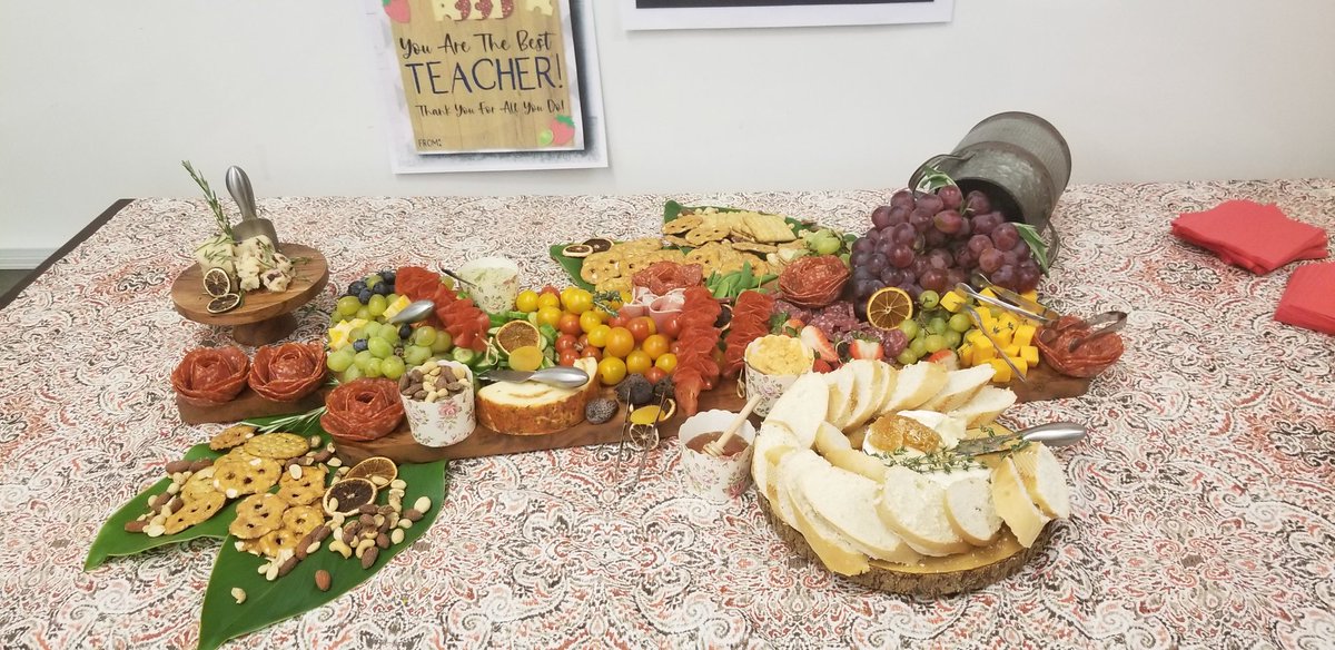 AngelicaHalphen's tweet photo. Our teachers deserve the finest and so they were treated by the parents with a deluxe charcuterie board, a devine caramel cake and more Tiff's Treats! @EricaMGil @PughRamsHISD @HoustonISD #TeacherAppreciationWeek https://t.co/yY7BAVzlq0