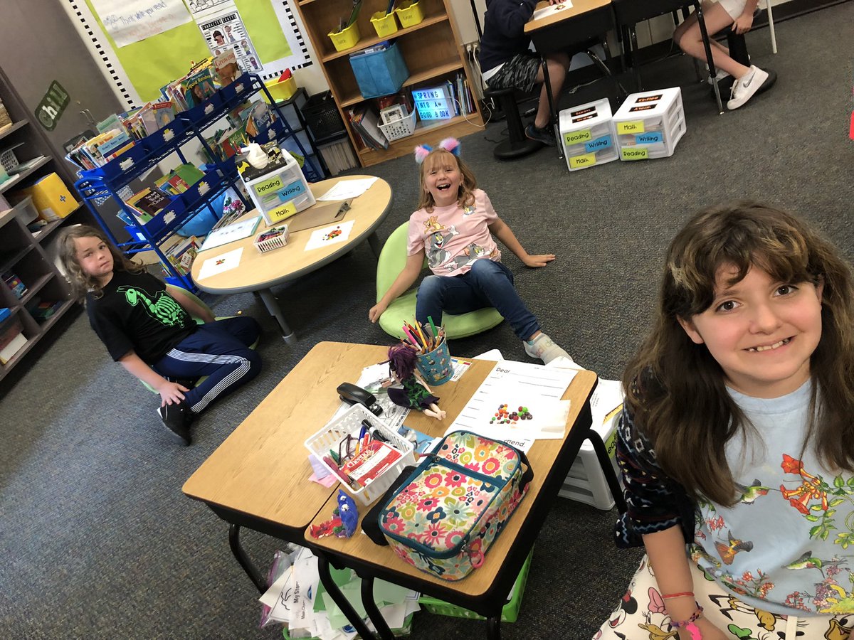 Stefanie DeWolf tweet media