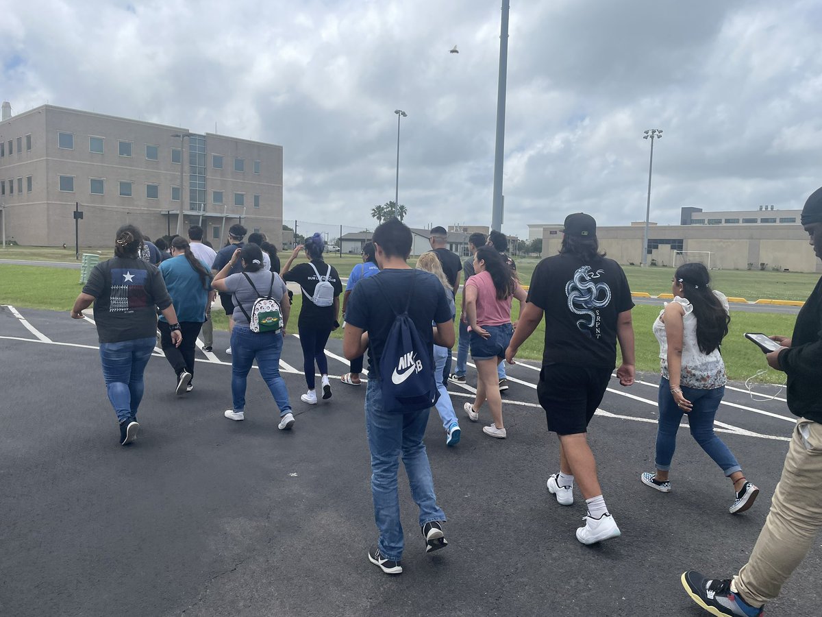 TAMUK_SSS's tweet photo. SSS &amp; STEM Participants make their way to tour Texas A&amp;M University - Galveston graduate programs. 
#firstgeneration https://t.co/3sKiQMtVzH