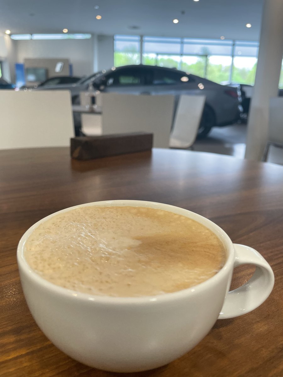 trmorris26's tweet photo. Spent half an hour in @Williams_BMW  followed by similar in @LSHAutoUK Stockport today. Very pleasant showrooms, great coffee, can't comment on the service as nobody came to say hello..... https://t.co/b5lys2xhel