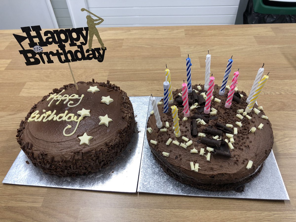 BerewallHouse's tweet photo. Happy Birthday Ale β³οΈ π #boardingbirthday #cakeallround #12today π π https://t.co/Yrs6sxScTh