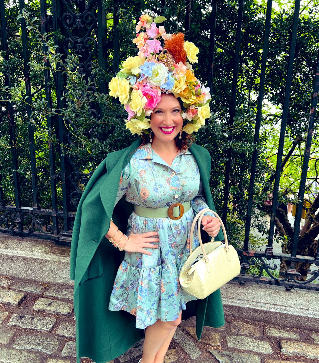 randizuckerberg's tweet photo. I interrupt my feed of Web3 content momentarily to say hi from the Central Park Hat lunch, my favorite most NYC event of the year 👒❤️ https://t.co/bAhP4rbIRP