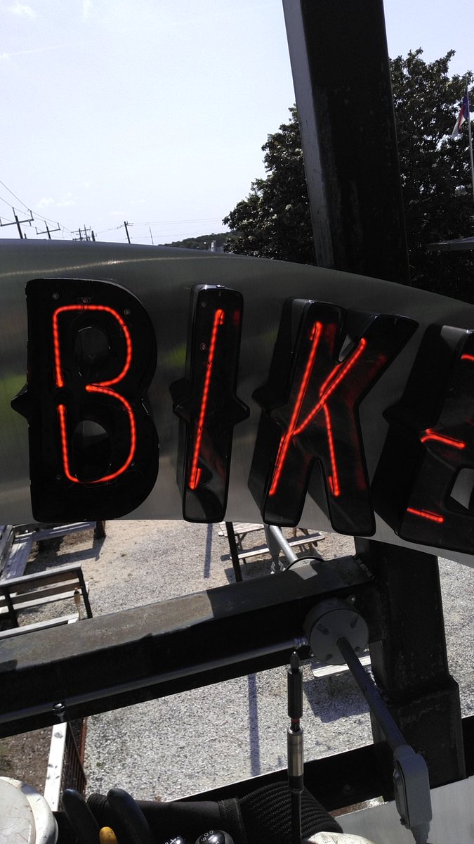 ChrisAwc365's tweet photo. Back in business! AWC Sign &amp; Light #yourimageisourbusiness https://t.co/pxSzcg327Q