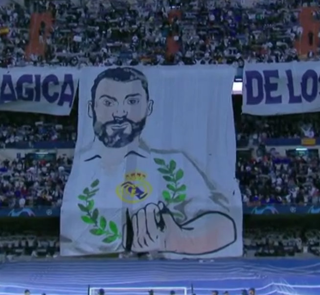 RelKa_'s tweet image. Le tifo il pue des pieds #RealManCity