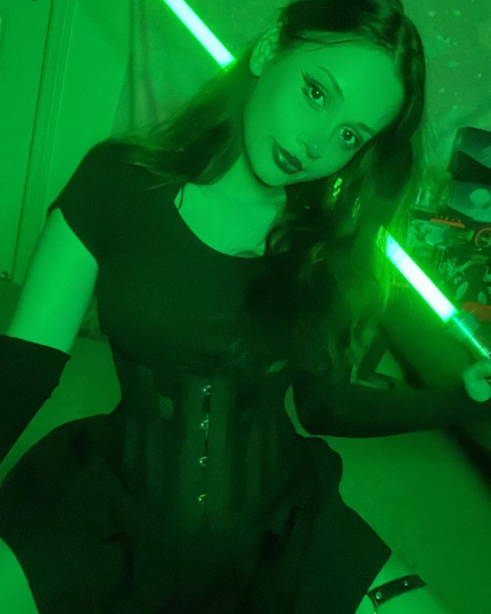lucycayote's tweet photo. 💚May the 4th be with you💚 https://t.co/PDQ1UdKkbi