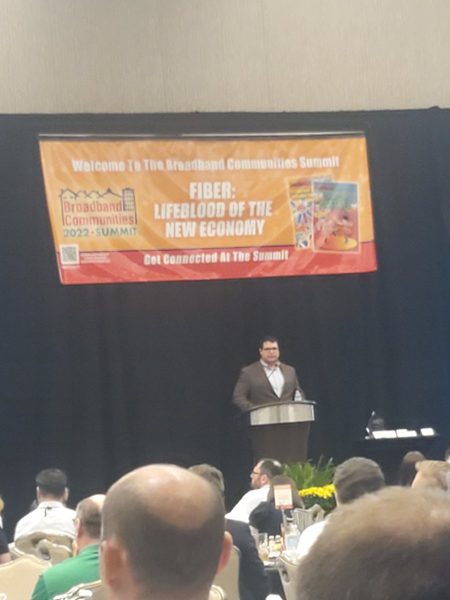 corianzac's tweet photo. "Farmers should at least know what's happening" with their data, just like all of us on social media. An important point by @Wm_Aderholdt that doesn't get raised enough. #BBCSum22 https://t.co/SE3yBfKfsP