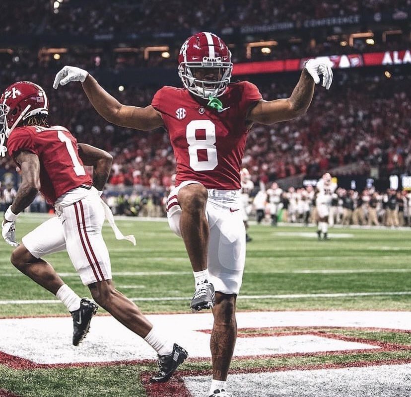 After a great conversation with Coach Saban, I am blessed to have received an offer from the University of Alabama #RollTide <a href="/AlabamaFTBL/">Alabama Football</a> <a href="/SalineFootball/">Saline Football</a> @SWiltfong247 <a href="/ChadSimmons_/">ChadSimmons</a> @Rivals_Clint <a href="/AllenTrieu/">Allen Trieu</a>