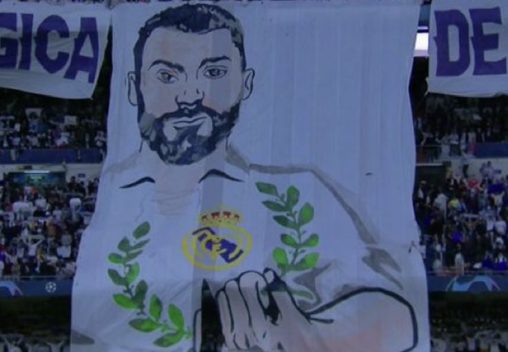 enauoder_'s tweet photo. Je reconnais le dessinateur du Tifo de Benzema
 #RealManCity #RMAMCI https://t.co/PGpZ5IwYfw