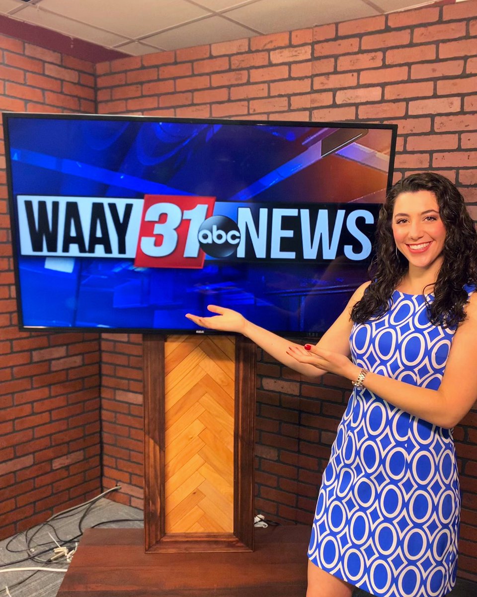 AnelloWx's tweet photo. Jumping for joy because I start work at @WAAYTV in exactly 1 MONTH! See you so soon, North Alabama and Southern Tennessee! I am so excited to join you all! #waay31 #meteorologist #huntsville #onemonthcountdown https://t.co/uzInYt3CyU