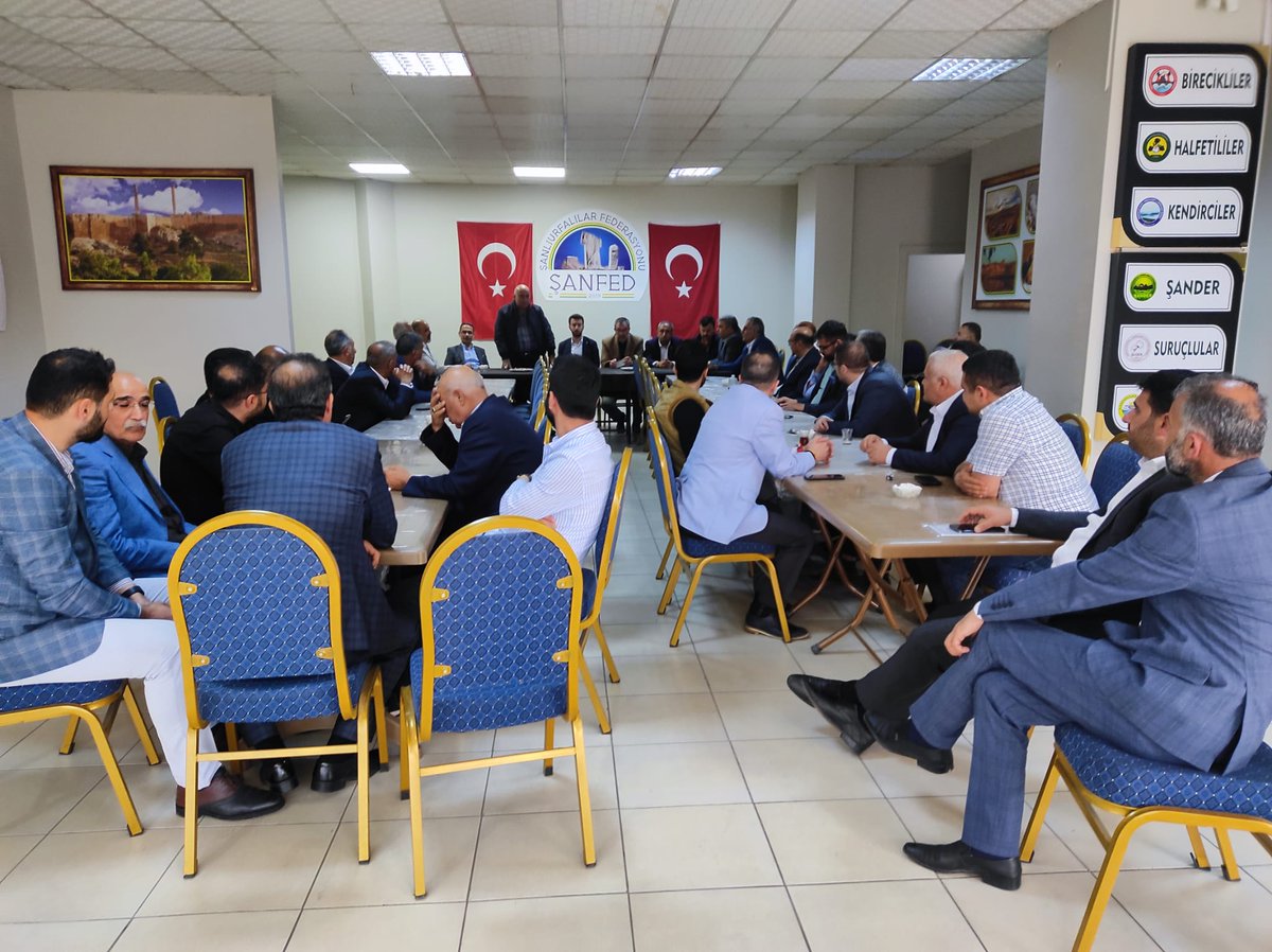 sanfed063's tweet photo. Şan-Fed Federasyon Merkezi'nde, Gaziantep Milletvekili Sayın Müslüm YÜKSEL, Federasyona bağlı Dernek Başkanları, Başkan Yardımcıları ve Yönetim Kurulu Üyeleri bayramlaşma töreninde buluştular. https://t.co/EqVjQIxUo1