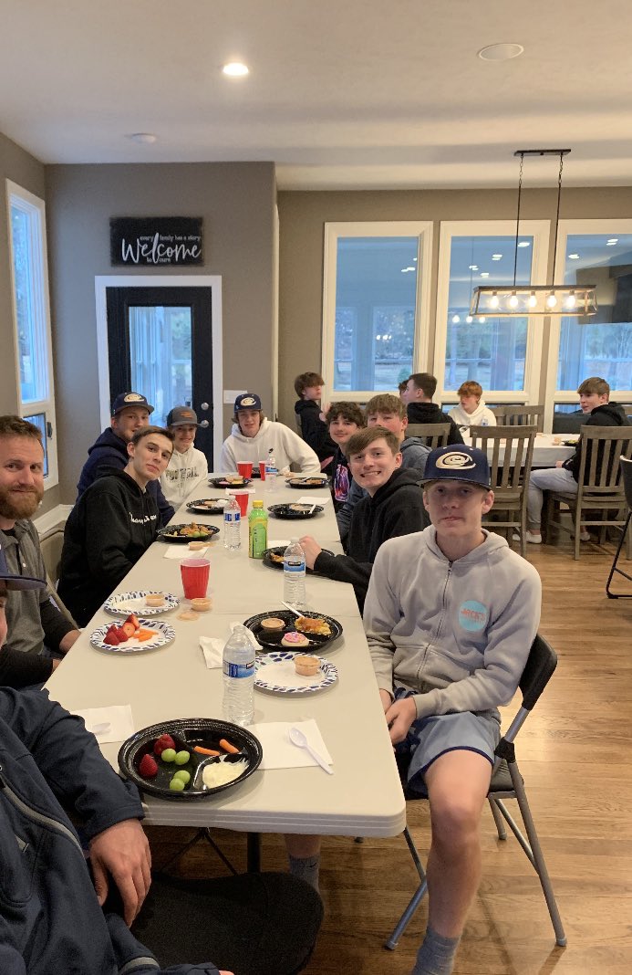 ReserveSouth's tweet photo. Special thank you to the Borngrebe, Lovgren, and Baltzell families for hosting our three team dinners! The boys had a blast! https://t.co/8YfgFSSHeL