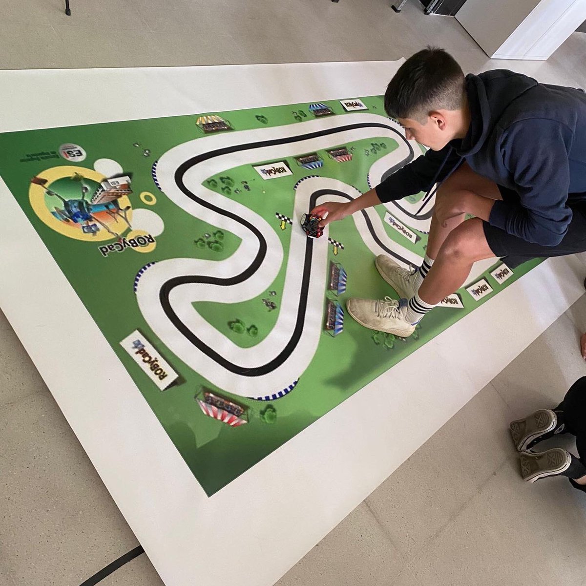 IESElenaGA's tweet photo. Este viernes nuestro alumnado participará en el Certamen de Robótica RobyCAD’22 organizado en la Escuela Superior de Ingeniería de Puerto Real. ¡¡Esperamos que disfruten esta experiencia!! 
#programarmola #somoselieselenagarciaarmada #robycad #STEAM #escuelasuperiordeingenieria https://t.co/U8RWTIKslZ