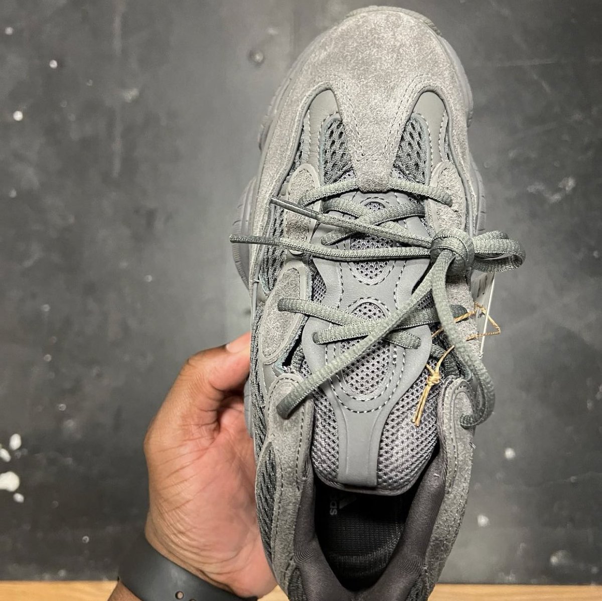 nicekicks's tweet photo. “Granite” adidas YZY 500 🗿 https://t.co/lxuKotffkO