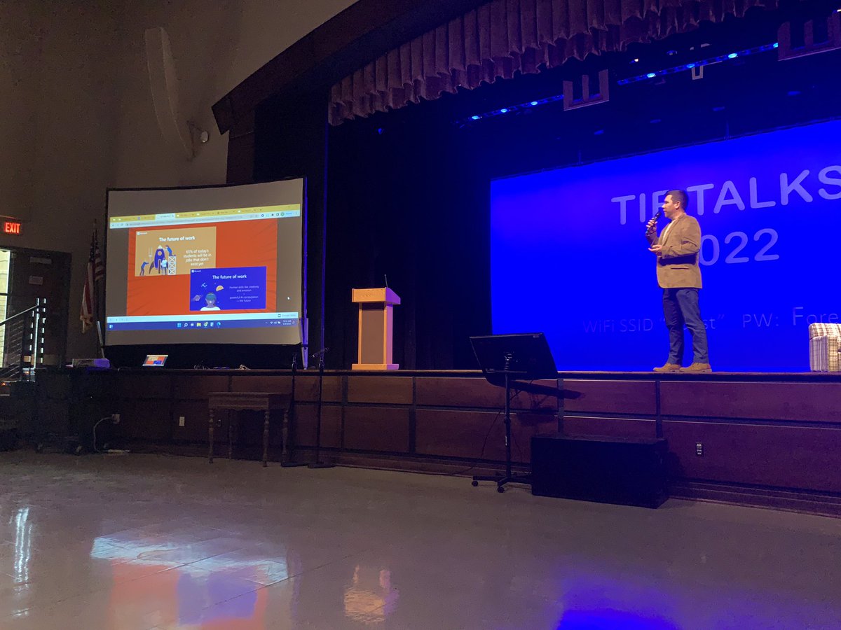 AJBloom2pnt0's tweet photo. Spark Talk with @m_drez on digital and media literacy and our overall awareness and how we can navigate the future! #TifTalks22 https://t.co/i0ho7npbZX