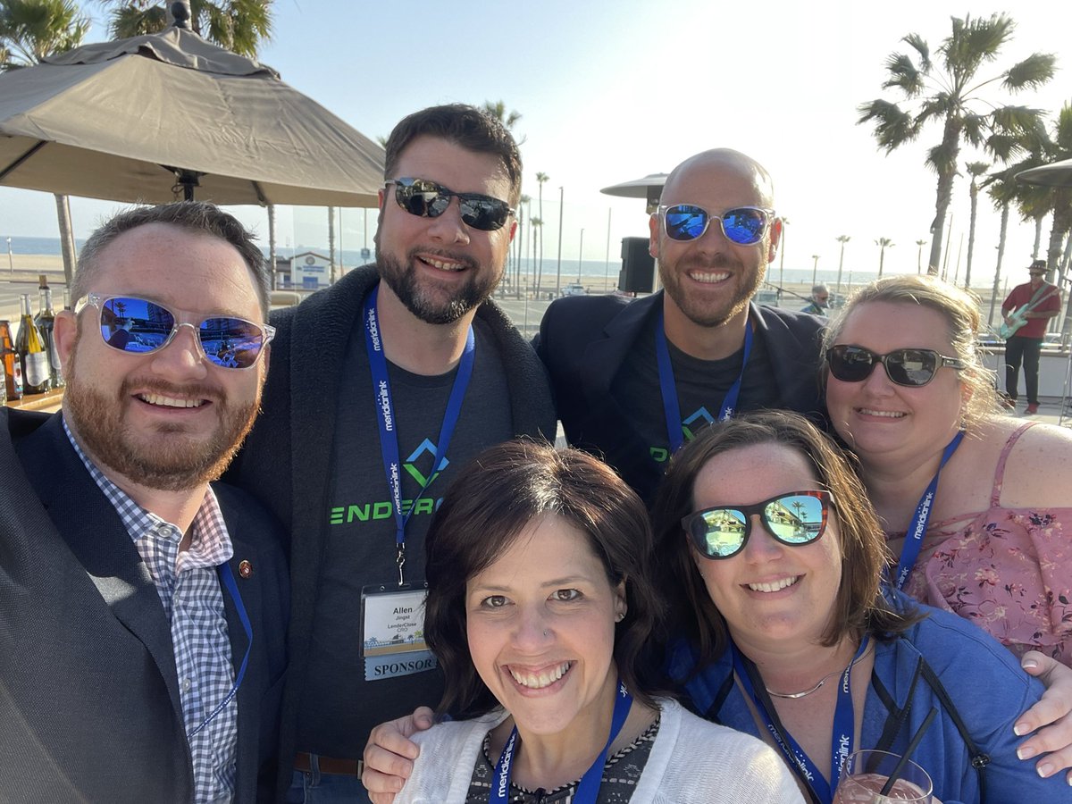 OmarQJordan's tweet photo. 🙌 Having too much #fun at the #MeridianLink 2022 User Forum. Reach out to our team and inquire about @LenderClose's #integration into @meridianlink 
#MLUF22 #MeridianLinkLIVE #LenderClose #FinTech https://t.co/Eh2XfPn6OR