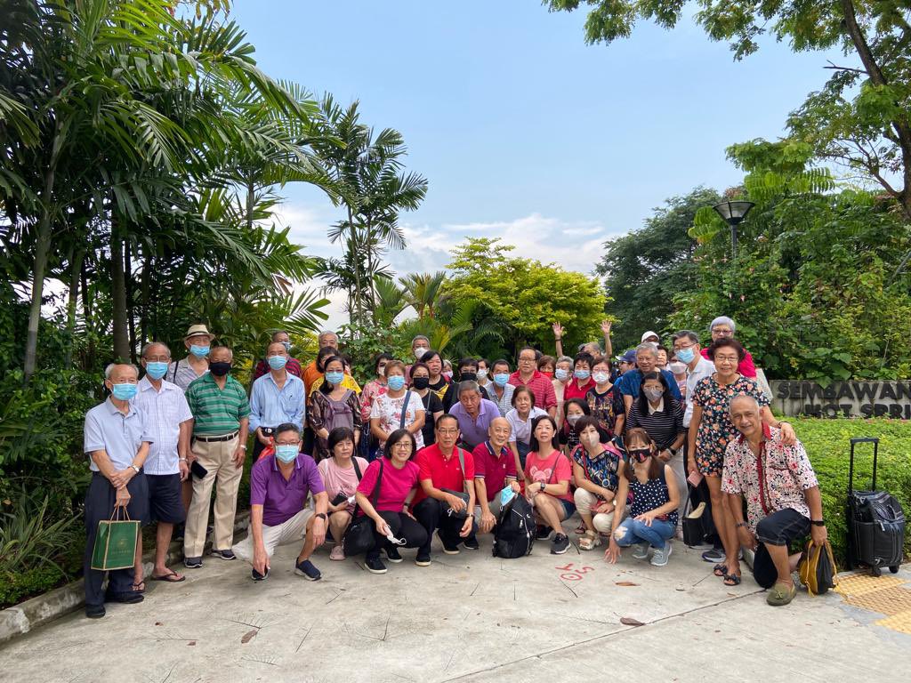 simplyeunos's tweet photo. Residents spent Labour Day at Sembawang Hot Spring Park at the excursion organised by #EunosSCEC . Check out our fb page for upcoming activities coming your way! https://t.co/5VEBEKlRrY