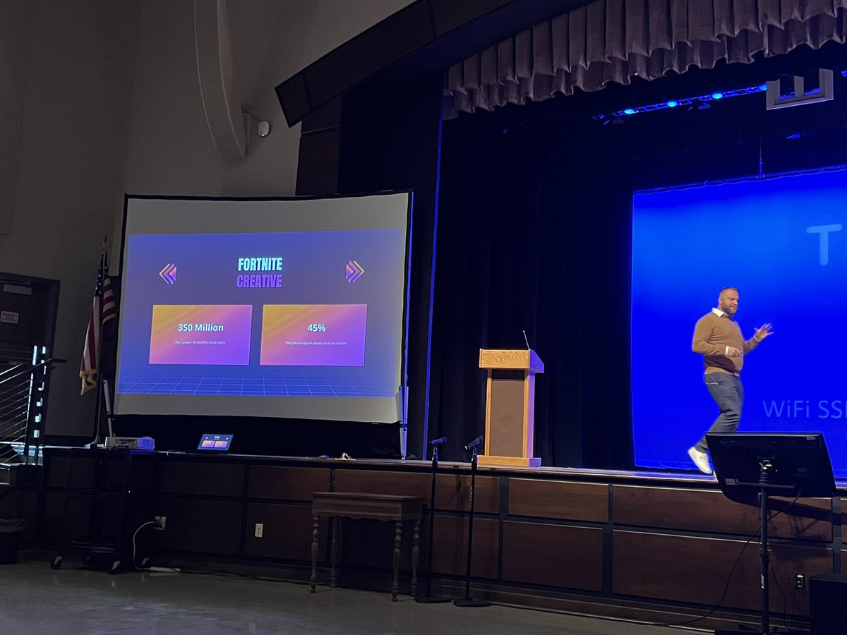 m_drez's tweet photo. Digging into some @Epicgames with @RyanMcGTech! Here are some 👍🏼👍🏼 @wakelet collections shared during his 🎙#tiftalks22: 
💡Fortnite Creative: https://t.co/U3GJuhpdEv
💡 Unreal Engine &amp; Twinmotion: https://t.co/k780hjRHNT https://t.co/W04fz4l7HP