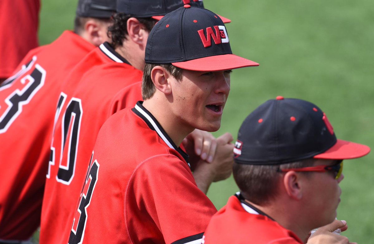 Baseball: <a href="/DubJayBaseball/">W&J Baseball</a> heads north for a single nine-inning PAC game today!

🆚- Grove City 
⏰- 4 PM
📺- bit.ly/3sd0HKa
📈- bit.ly/3P89OWC

#PrezPride #d3baseball