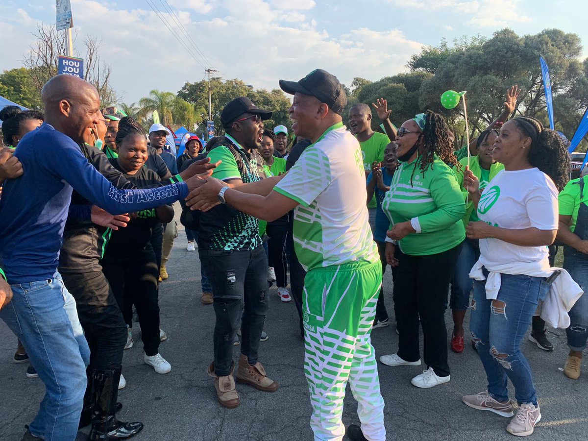 thevoicetshwane's tweet photo. Voters continue to speak โ mean while.... Herman Mashaba engages voters and ActionSA members in song at Ward 96.
@Rambohannes @mark_boikanyo @RekordNewspaper @IOL @hammaskraal
@ngdoornpoort @VivaGymSA
@beeld @HermanMashaba
#LetsFixWard96
#VoteHannesCoetzeeโ๐ฟ๐ฆ https://t.co/gxgul4d0s1