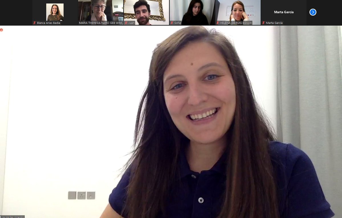 b_ariasbadia's tweet photo. Qué ilusión escuchar a @Laura_deLorenzo hablar de su trabajo como intérprete en Dubái tantos años después de estudiar juntas en @TraduccioUPF 🎓 #sortidesprofessionals https://t.co/UG1ZNLPsvN