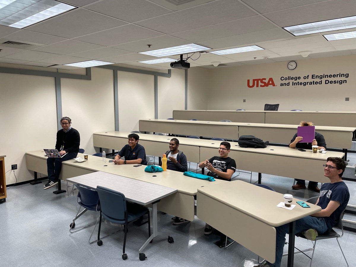 utsa_kceidssc's tweet photo. Unwind with the KCEID Student Success Center TODAY from 9am-1pm in the Engineering Building 2nd floor 😃 We have breakfast tacos, Mario Kart, massages and pizza for you! May the fourth be with you 🌠 #UTSA #UTSAengineering https://t.co/BphyimxoW7