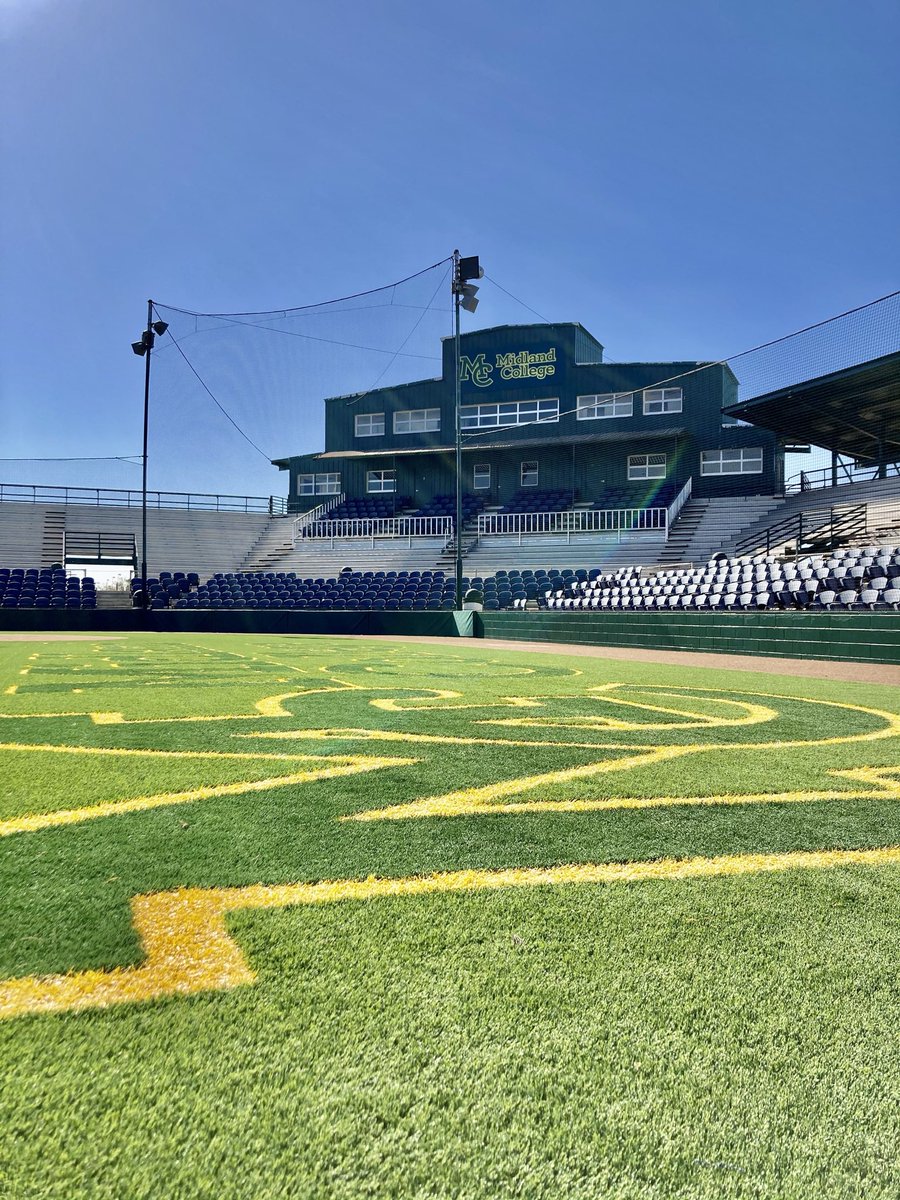 🚨OPEN WORKOUT🚨
•Prostyle Open Workout 
•Open to all 2022, 2023 Grads, and older!!
💵= FREE
📅= June 6th, 2022
⏱= 1 PM
📍= Christensen Stadium