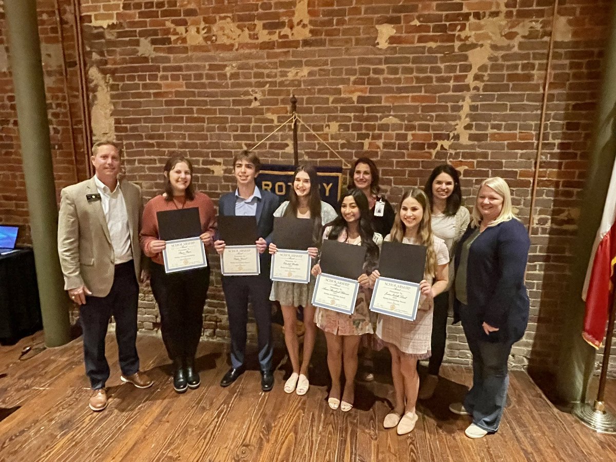 abcLosack's tweet image. Congrats to these Gcisd senior leaders that were awarded The Rotary International scholarship award ! @stuco_chhs @chhs @GCISD @losackjordan @grapevinerotary