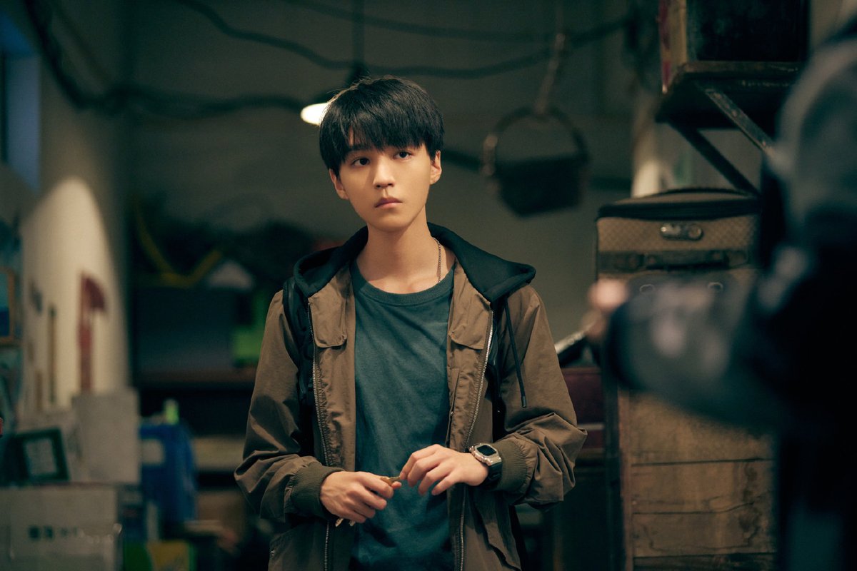 220504 #WangJunkai Studio weibo update   

More pics - m.weibo.cn/6349794947/476…  

#KarryWang #王俊凯 
#重生之门 #BeReborn