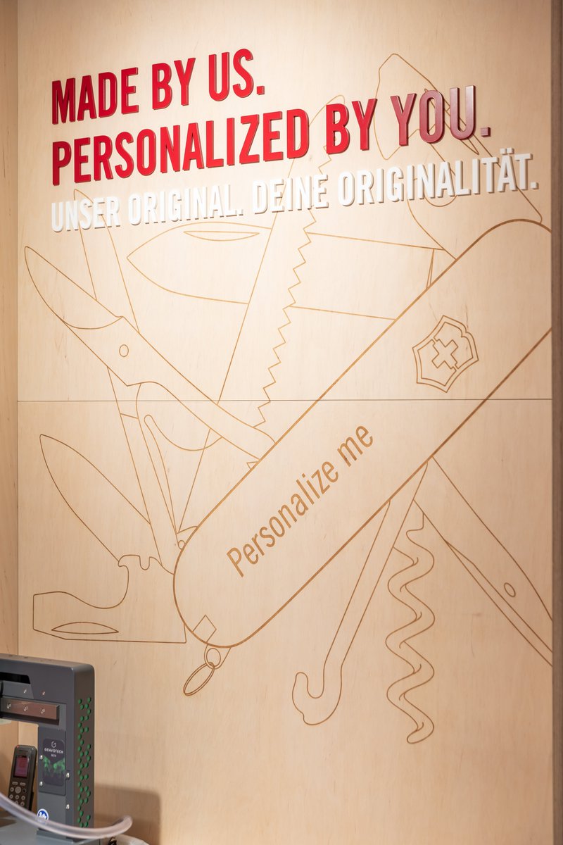DalzielandPow's tweet photo. More on our new retail design concept and experience for @Victorinox. Here we focus on the new personalisation station where customers can see and create the options across all the products. Read more here https://t.co/j3XjqmOtmF #retailexperience #brandinnovation #retaildesign https://t.co/2Vhw5hQ2Yh
