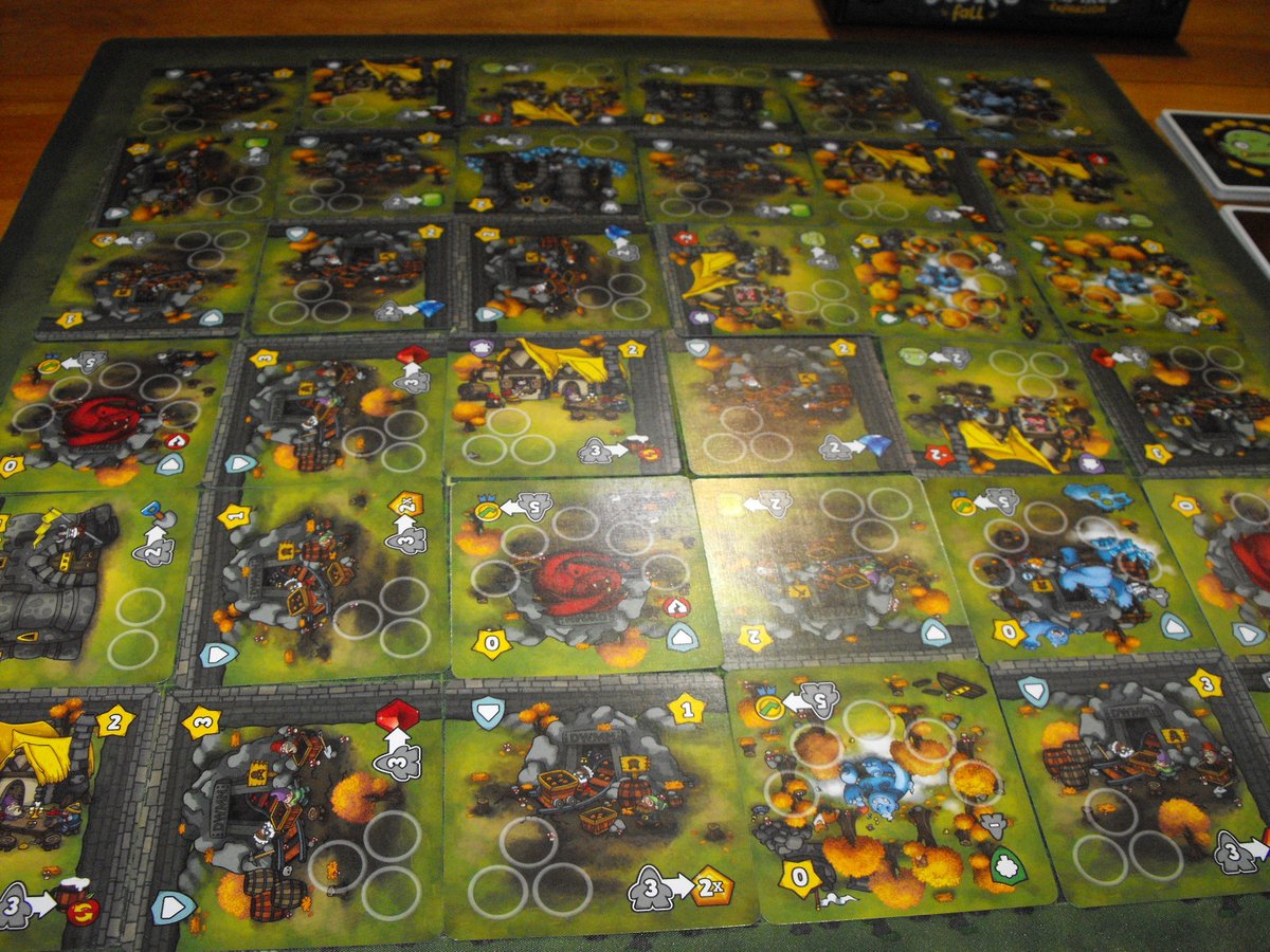 Penthragore's tweet photo. #52NUANCESDEJEUX 
S18:Fruits #Dwar7sFall @Vesuvius_Media 
 en #Solo 
#J2S #JdS #Jeu #JeuDeSociete #boardgames #jeudeplateau https://t.co/0K9xV4yE36