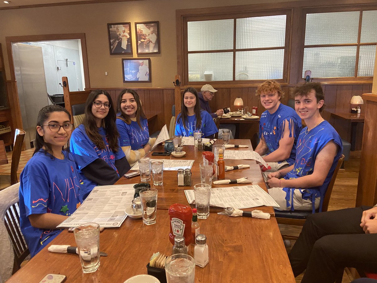 Congrats to these six on being selected as officers next year!!🥳💙