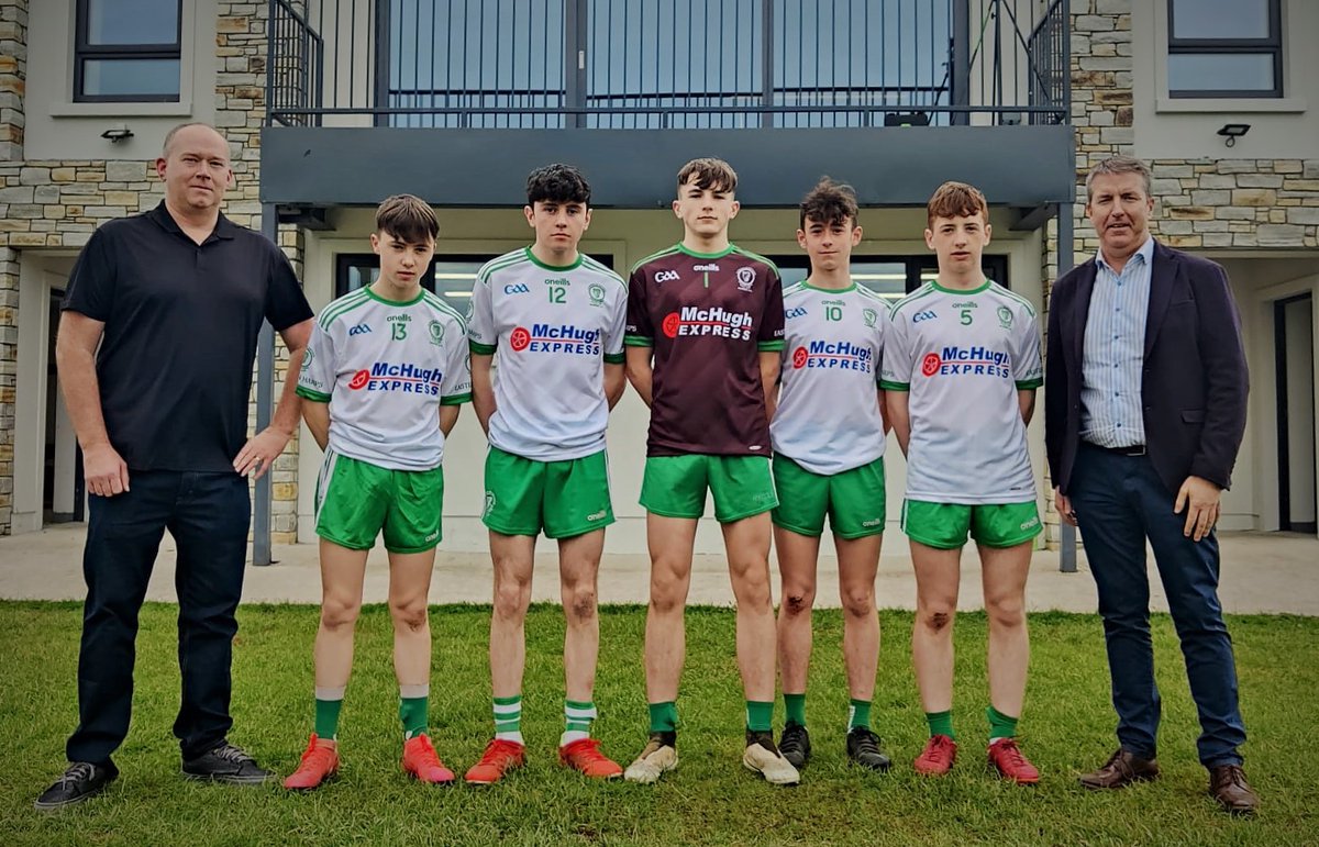 EasternHarpsGAA's tweet photo. The club would like to thank Brendan and Marie McHugh @McHughExpress for the sponsorship of a new set of jerseys for our minor team. The jerseys were presented to the team in Keash yesterday evening https://t.co/QDObqtSHrH