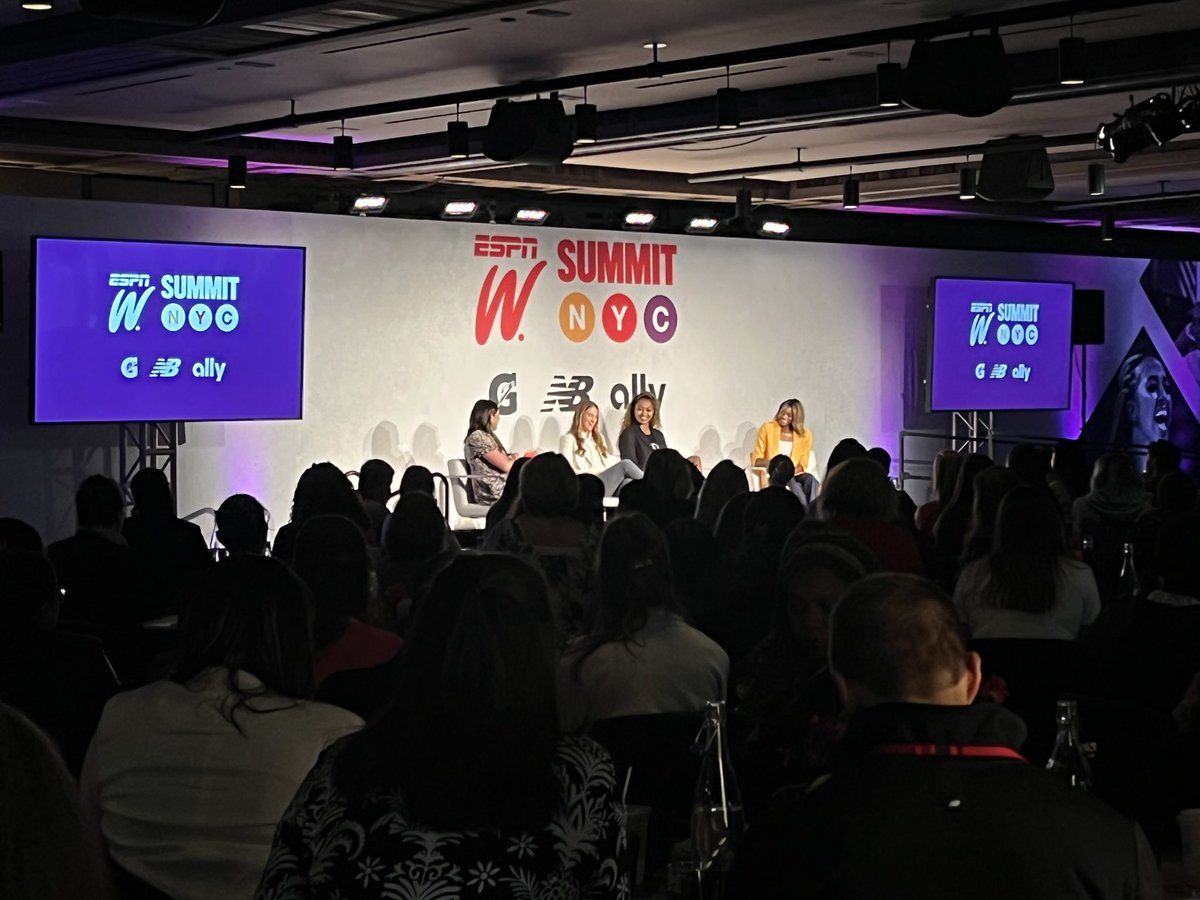 timmychu4's tweet photo. Power panel #espnWsummit #itsaW https://t.co/yLmDuIp2Zb