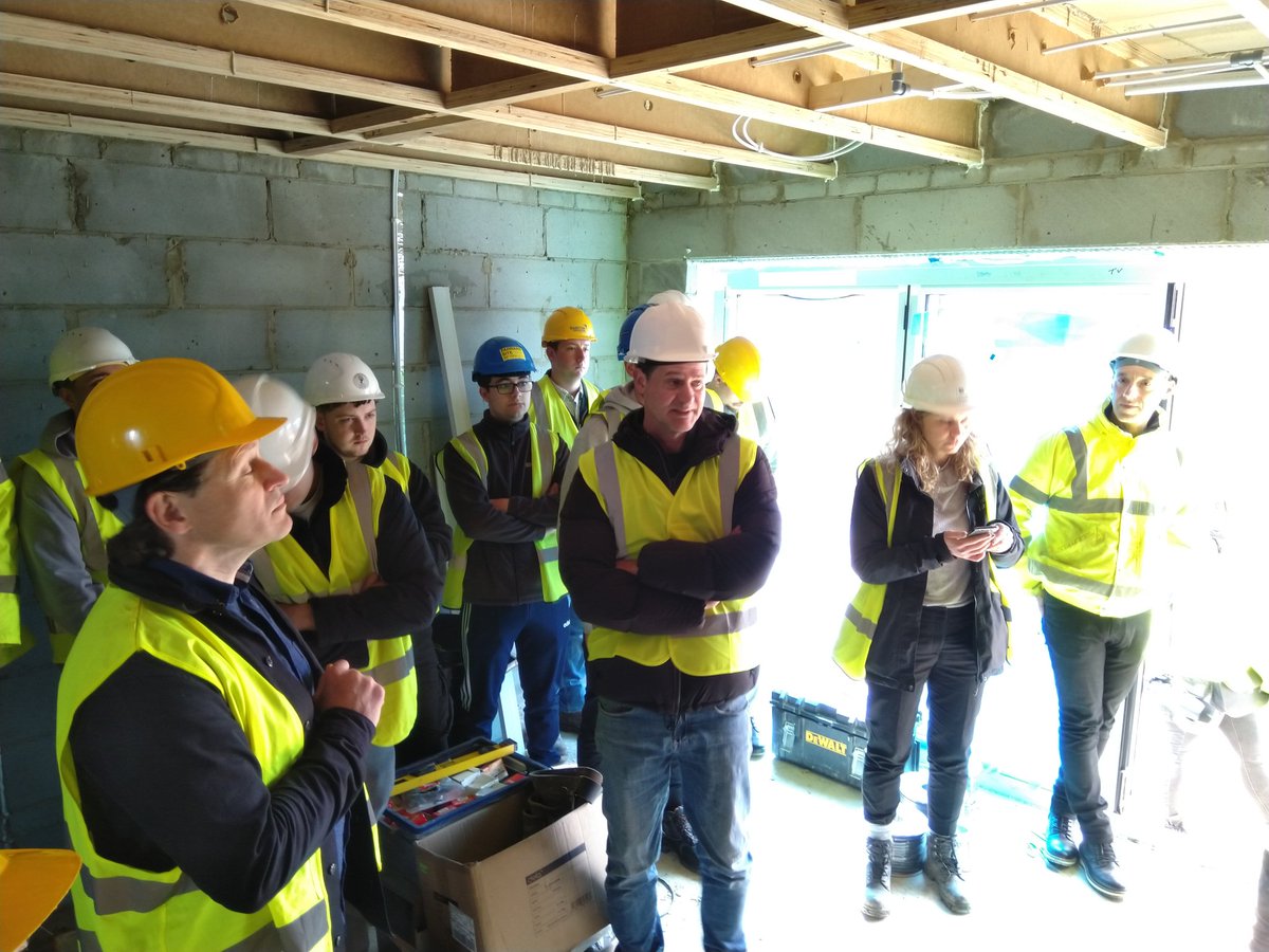 Big thanx to <a href="/HomesByEsh/">Homes By Esh</a> &amp; #JennyDixon <a href="/darlingtonbc/">Darlington Borough Council</a> for showing <a href="/NorthumbriaUni/">Northumbria Uni</a> MSc #RealEstate students around West Park Garden Village #Darlington lovely way to end module teaching &amp; see <a href="/NorthumbriaAlum/">Northumbria University Alumni Association</a> working for <a href="/esh_group/">Esh Group</a> <a href="/NUGradFutures/">Northumbria Graduate Futures</a> <a href="/NUstudents/">Northumbria Uni Students</a> <a href="/muldoon_smith/">Kevin Muldoon-Smith</a>