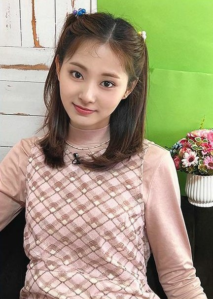 our baby tzuyu 🥺