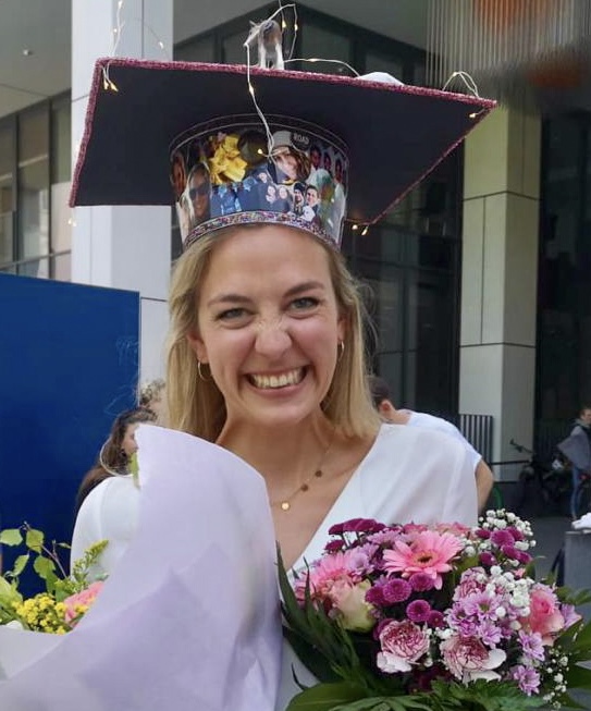 Bernhard Schermer (@bernhardscherm1) on Twitter photo Congratulations to <a href="/LiobaEster/">Lioba Ester</a> for a brilliant thesis defense <a href="/CECAD_/">CECAD Cologne</a> <a href="/UKKoeln/">Uniklinik Köln</a> 🎉🥳🍾 !!!
Many thanks to Joseph Bonventre and his team for allowing Lioba to enter the world of kidney organoids! Congratulations to <a href="/LiobaEster/">Lioba Ester</a> for a brilliant thesis defense <a href="/CECAD_/">CECAD Cologne</a> <a href="/UKKoeln/">Uniklinik Köln</a> 🎉🥳🍾 !!!
Many thanks to Joseph Bonventre and his team for allowing Lioba to enter the world of kidney organoids!