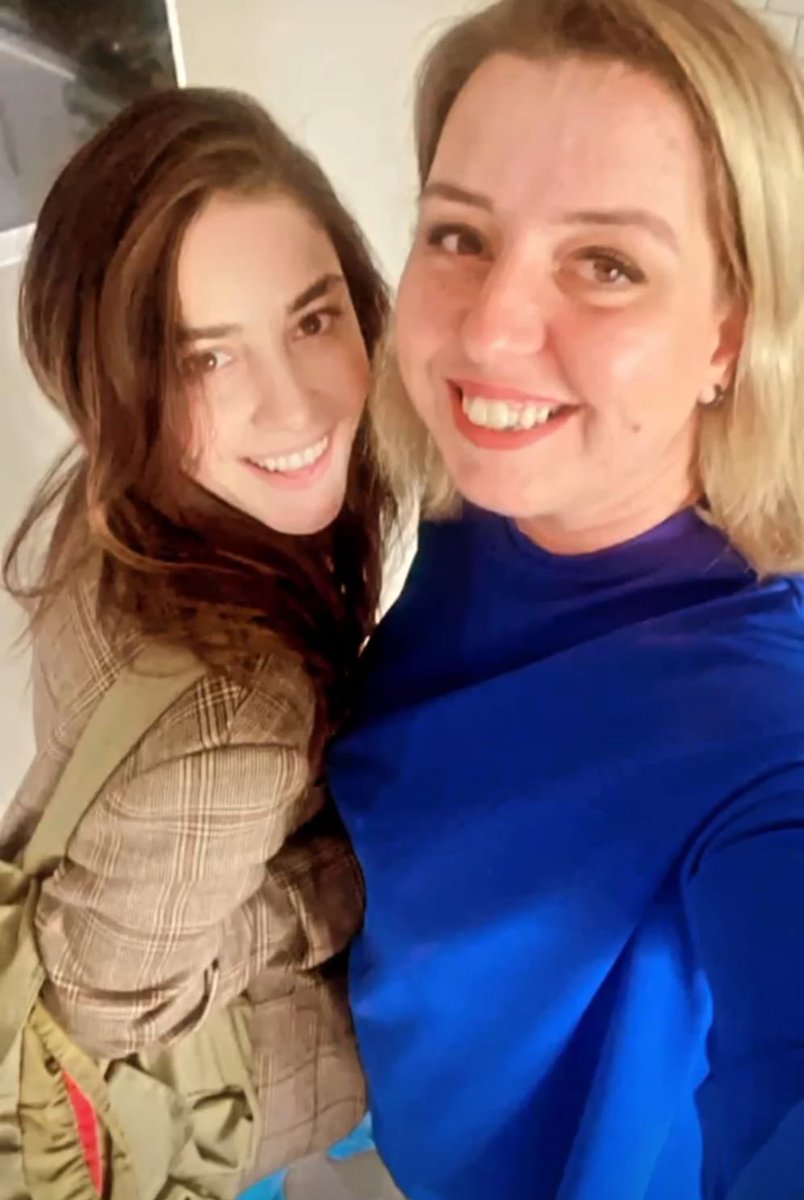 Nina🎀foreverÖzge tweet media