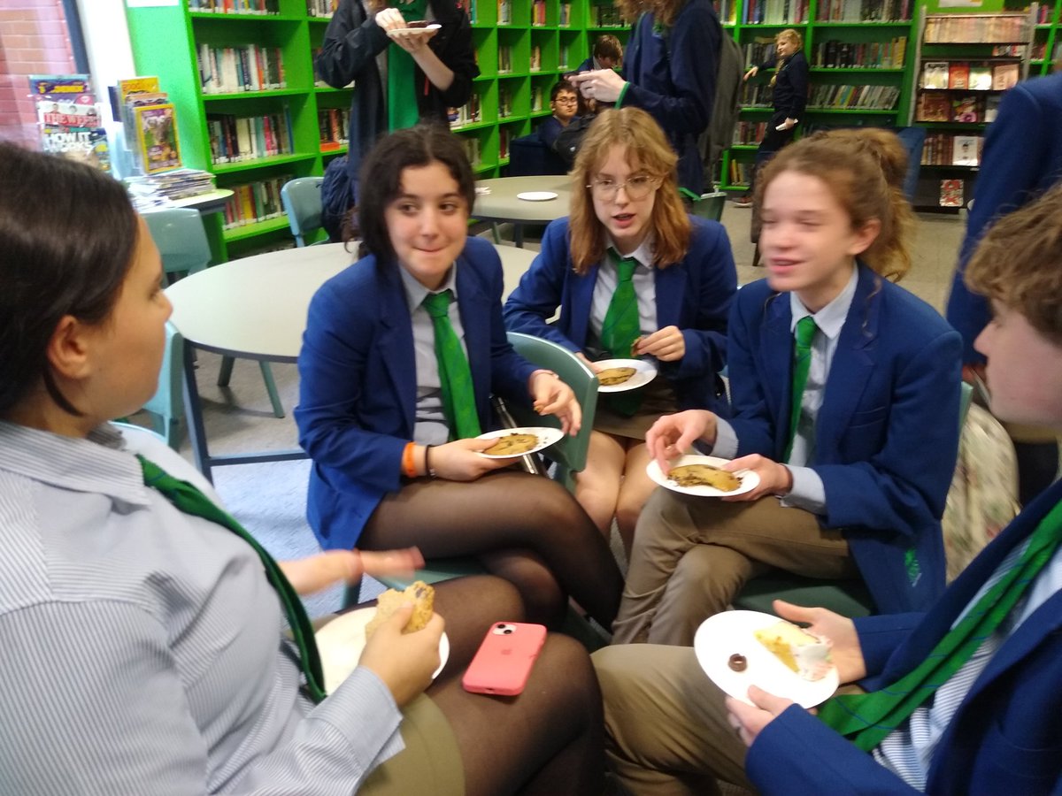 KewHouseLibrary's tweet photo. Today our students held a cake sale and raffle with a Heartstopper theme to raise fund for @TrevorProject #LibraryLife #Heartstopper 🏳️‍🌈❤️🎂 https://t.co/e044XcPWXe