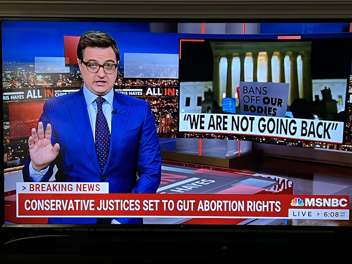 DavidLevitt's tweet image. No one who politely refers to the Supreme Court and Republicans as “Conservative” seems to see they’re openly normalizing and endorsing lawless right wing radicals.  @chrislhayes