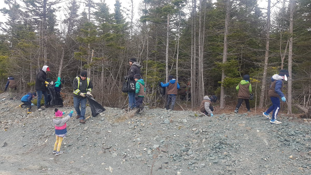 barryrflynn's tweet photo. Here is the 1st Portugal Cove Beavers Colony working hard to keep the Town of Portugal Cove - St. Philip's clean!  Great work everyone!  @1stPCScouts @PCSPnl https://t.co/1AI2Z1OyBT