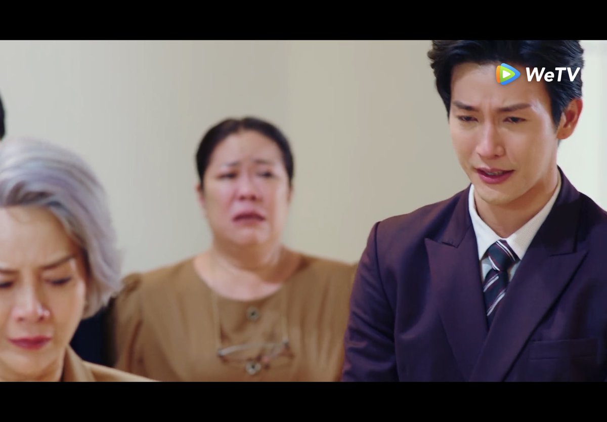 push_pudding's tweet photo. ยกซีนนี้ให้เป็น best scene ในดวงใจไปเลย ซีนใหญ่มาก ตั้งแต่คุณลมเปิดประตูเข้ามาในบ้านแล้วพยายามข่มอารมณ์เก็บความรู้สึกจนมันสุดๆถึงพูดทุกอย่างออกมา ทุกคนสื่ออารมณ์ออกมาได้ดีจนตกใจ ทั้งป้าปัดที่ร้องไห้เหมือนคนจะขาดใจจริงๆ คุณลมก้มกราบและบอกอยากเรียกย่า (1) #จังหวะหัวใจนายสะอาดEP19 https://t.co/OdUn4ruVNt