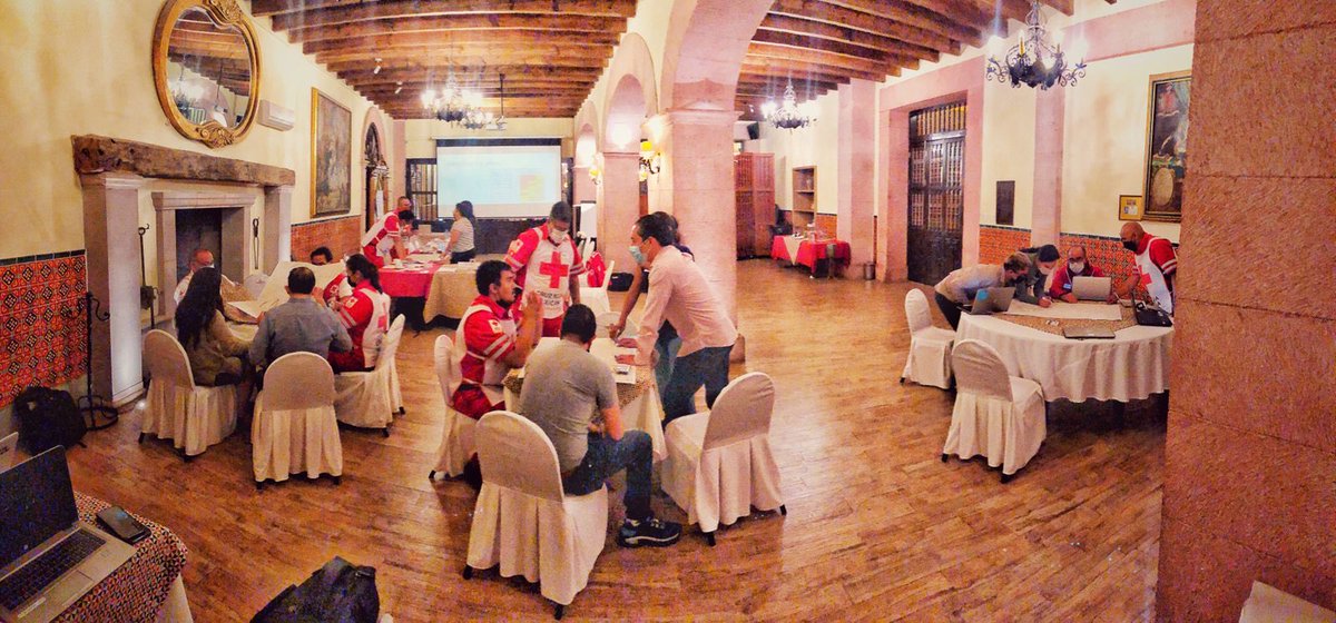SocorrosSedeNac's tweet photo. Curso de A+S a nuestros Voluntarios en el Estado de Guanajuato https://t.co/Zt9KxoRTka