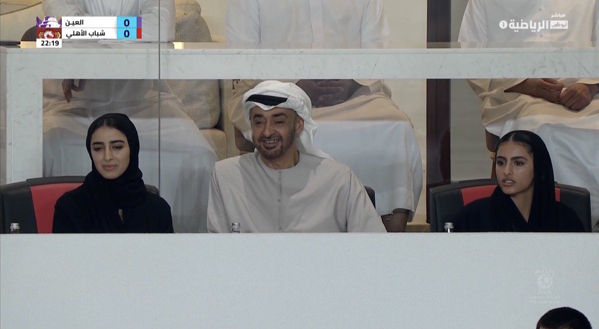 EmiratesPoems's tweet photo. العيناوي الأول 💜 https://t.co/1nzfhDMoOX