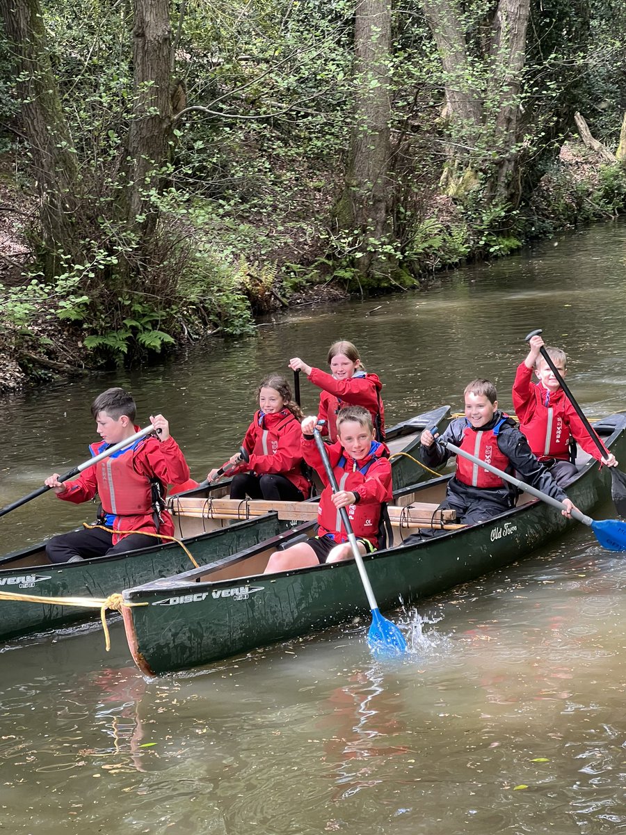 cwp_glaslyn's tweet photo. Canoe time hilarity! @cwprimary @cwp_afan @cwp_amman https://t.co/a4q2Z2Fqor