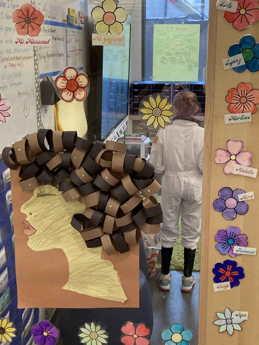 Terrific #STEAM event at <a href="/BrearleyNYC/">The Brearley School</a> organized by super colleague Erin Olsen with a #StarWarsDay theme: students led workshops for peers designing prototypes to "rescue" Ewoks and make a magnetic spinner - they taught their parents too! #MakerEd #DesignThinking #PBL